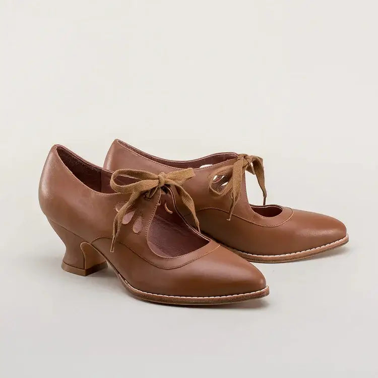 Everly | Classic Retro Heel Support Shoes