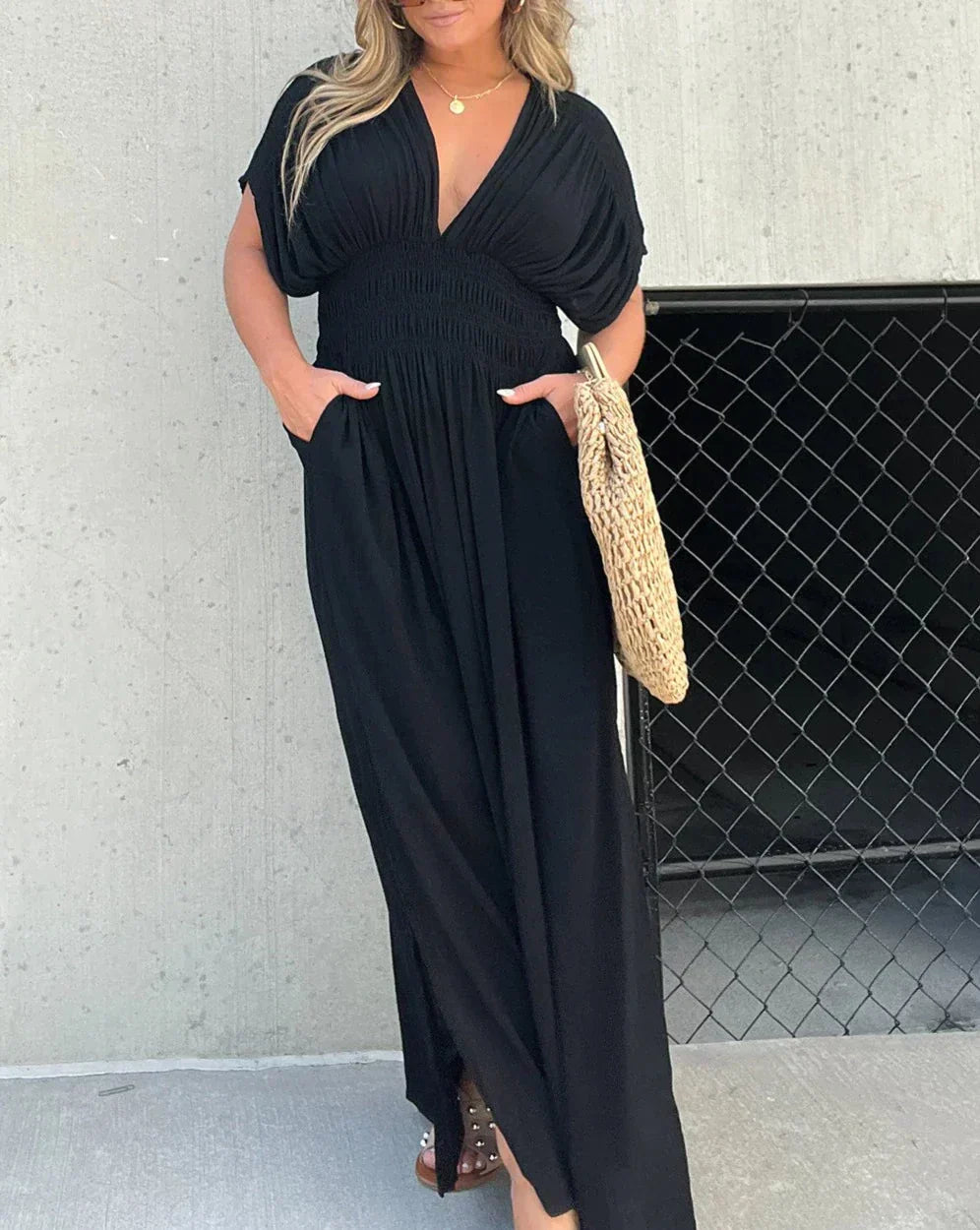 Cynthia | Flowy Elegant Maxi Dress