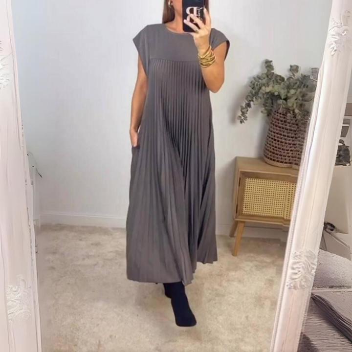 Victoria Grace | Pleated Maxi Dress