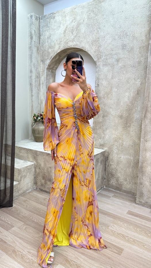 Carlene | Timeless V-Neck Maxi Dress