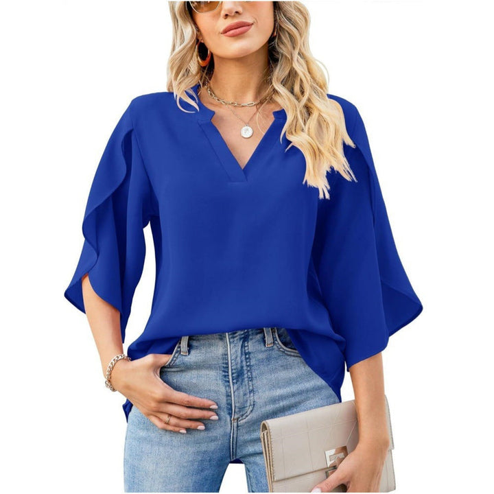 Mira | Flowy V-Neck Blouse