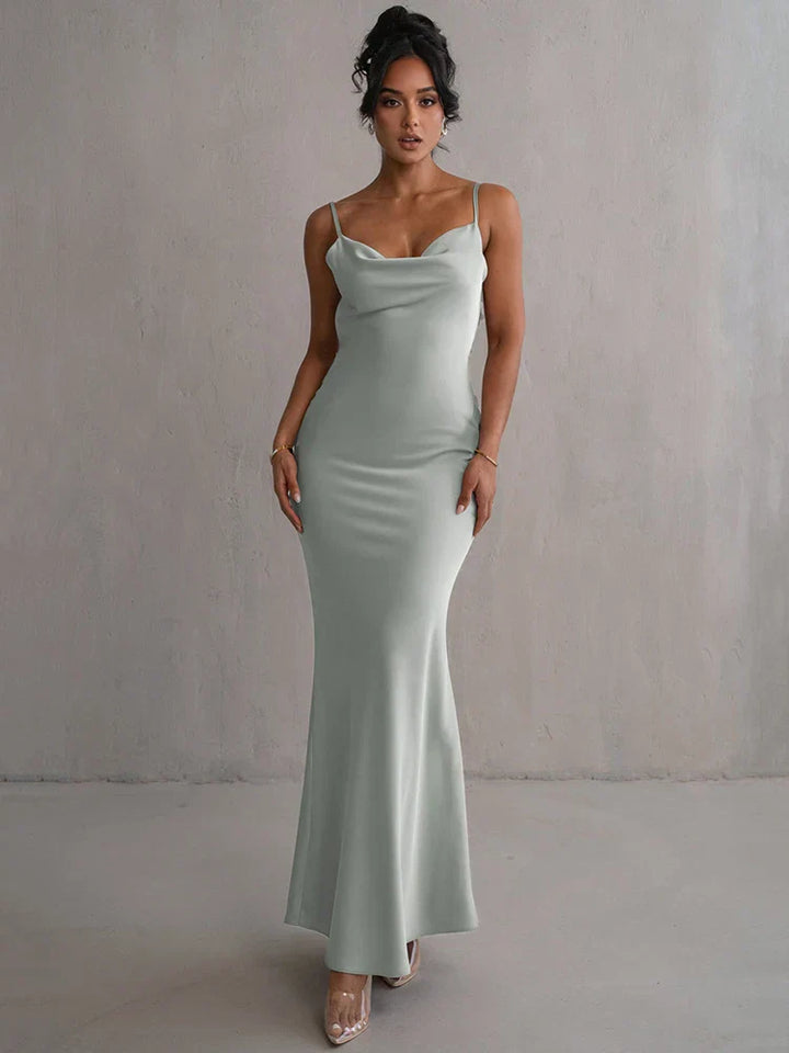 Ruth | Elegant Backless Maxi Dress